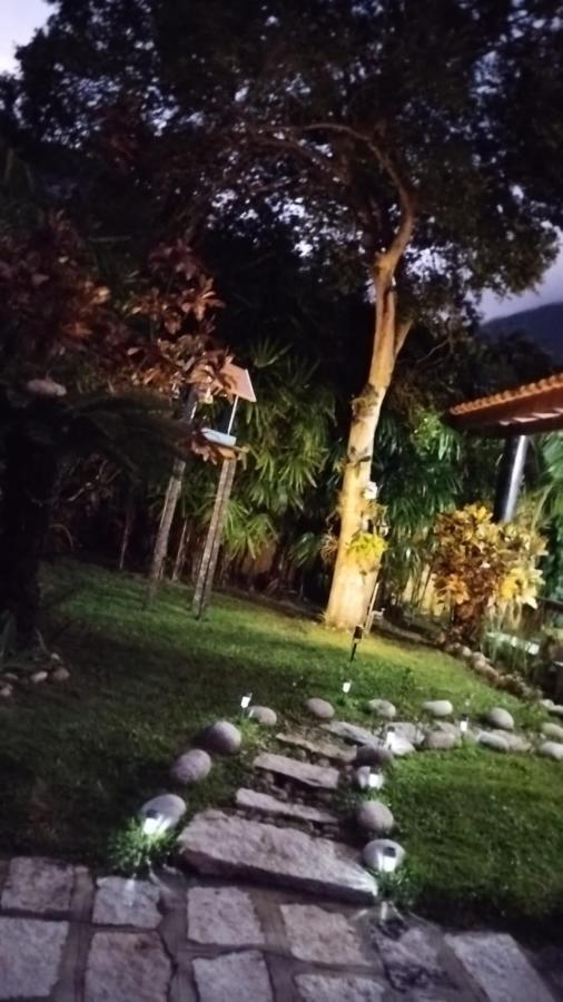 Família Silvia Périco Ilhabela Exterior foto